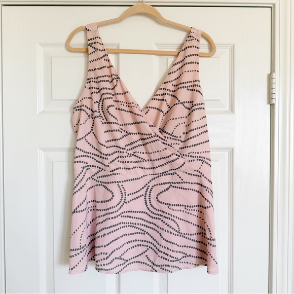 CAbi Tops - Cabi Pink Tank Top